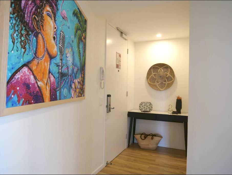 Modern 1 Brm Apartment With Pool Close To Beach 골드코스트 외부 사진